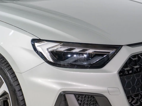 Audi A1 Sportback Adrenalin 30 TFSI 85kW S tron