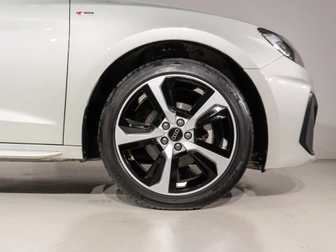 Audi A1 Sportback Adrenalin 30 TFSI 85kW S tron