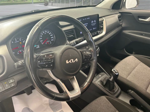 Kia Stonic 1.0 T-GDi 74kW (100CV) MHEV iMT Concept