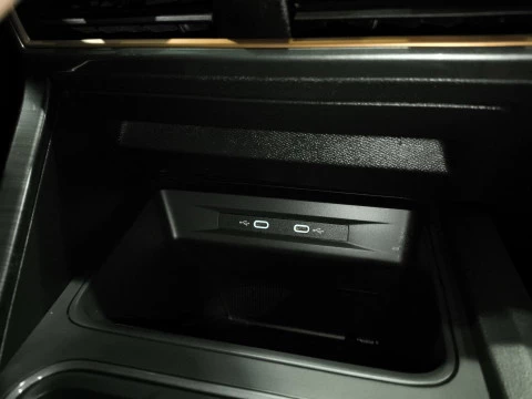 Cupra León 2.0 TSI VZ DSG 221 kW (300 CV)