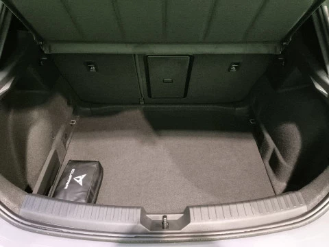 Cupra León 2.0 TSI VZ DSG 221 kW (300 CV)