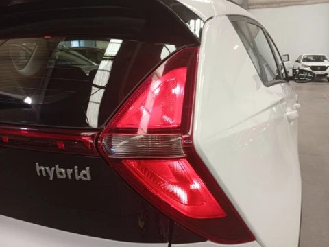 Hyundai Bayon 1.0 TGDI 74kW (100CV) 48V Maxx