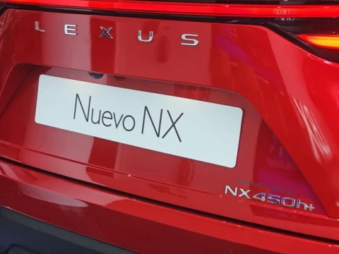 Lexus NX 450h+ Premium+ 4WD