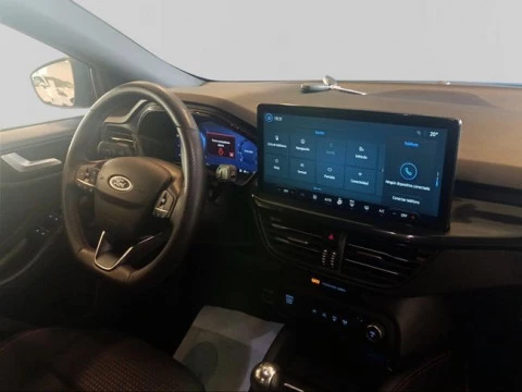 Ford Focus 1.0 Ecoboost MHEV 92kW ST-Line X