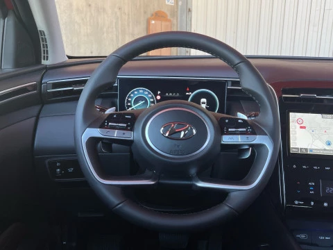 Hyundai Tucson 1.6D 100kW (136CV) 48V DCT Tecno Sky