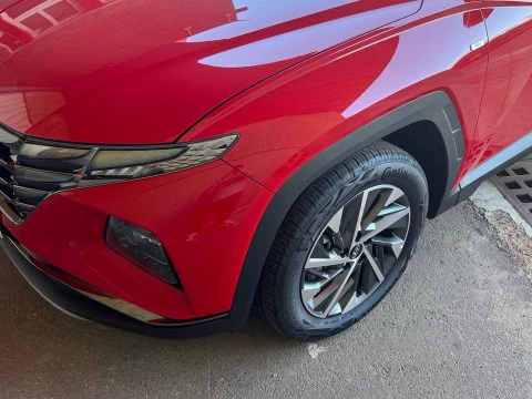 Hyundai Tucson 1.6D 100kW (136CV) 48V DCT Tecno Sky