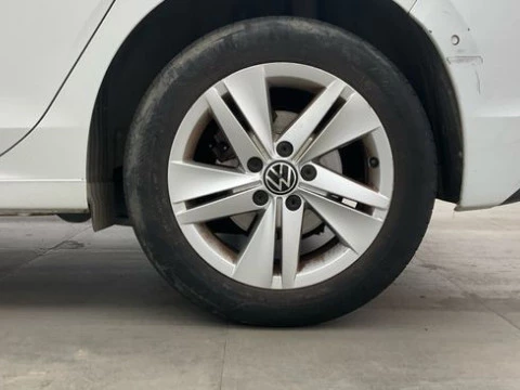 Volkswagen Golf Life 1.0 eTSI 81kW (110CV) DSG