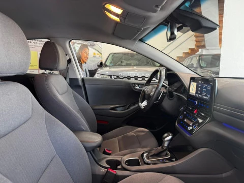 Hyundai IONIQ 1.6 GDi PHEV tecno DT 105CV