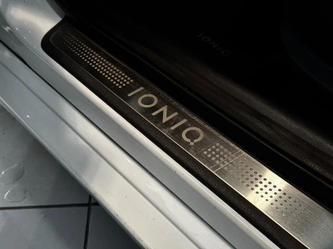 Hyundai IONIQ 1.6 GDi PHEV tecno DT 105CV