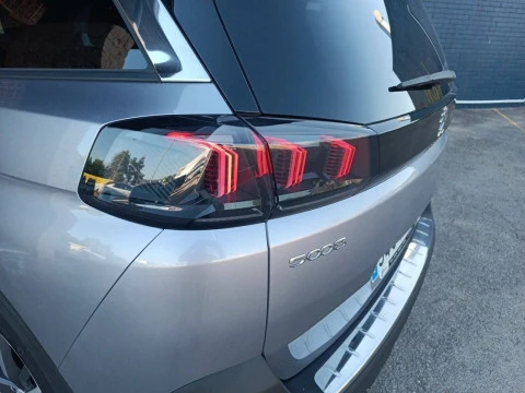 Peugeot 5008 1.5 BlueHDi 96kW S&S Allure Pack EAT8