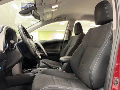 Toyota Rav4 2.5l hybrid Advance 4WD 145 kW (197 CV)