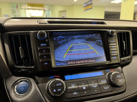 Toyota Rav4 2.5l hybrid Advance 4WD 145 kW (197 CV)
