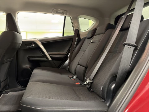 Toyota Rav4 2.5l hybrid Advance 4WD 145 kW (197 CV)