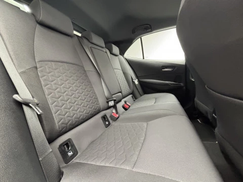 Toyota Corolla 1.8 125H ACTIVE TECH E-CVT