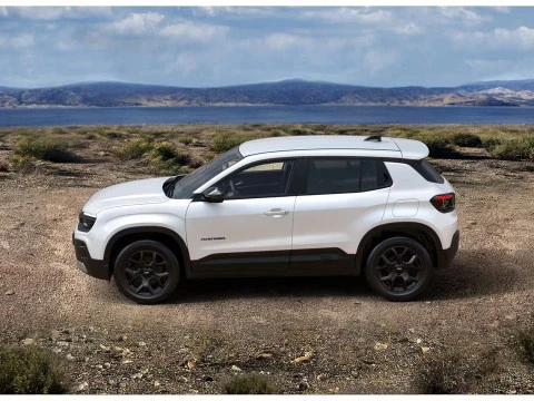Jeep Avenger 1.2 eHybrid 81kW (110CV) Black Edition Jeep Avenger 1.2 eHybrid 81kW (110CV) Black Edition