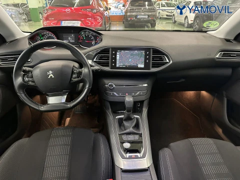 Peugeot 308 PureTech 130 Allure EAT6 96 kW (130 CV)