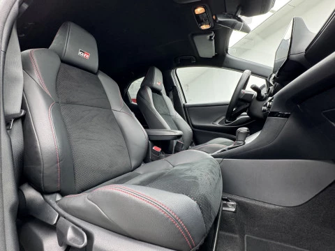 Toyota Yaris 1.5 120H GR Sport