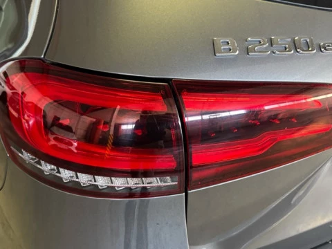 Mercedes-Benz Clase B  250 E