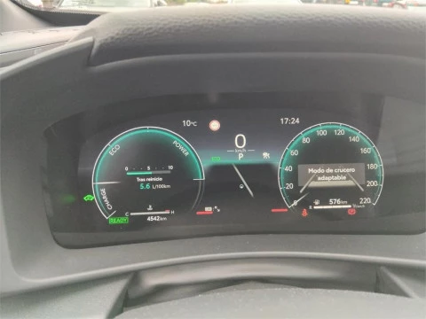 Toyota C-HR - Advance Hybrid 140