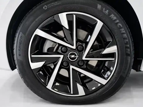 Opel Corsa 1.2T XHL 74kW (100CV) GS