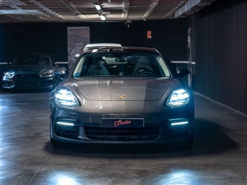 Porsche Panamera 4 E-Hybrid