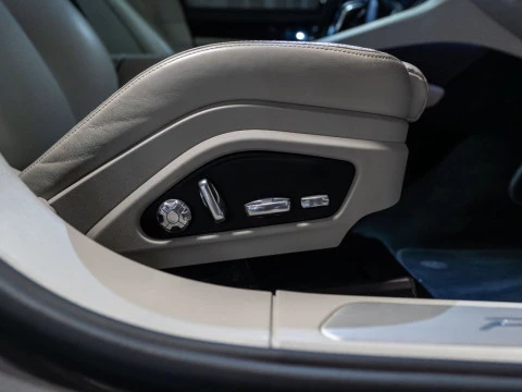 Porsche Panamera 4 E-Hybrid