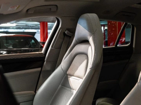 Porsche Panamera 4 E-Hybrid