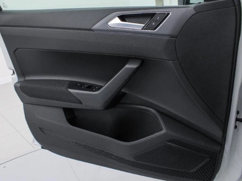 Volkswagen Taigo 1.0 TSI 85KW DSG R-LINE 116 5P