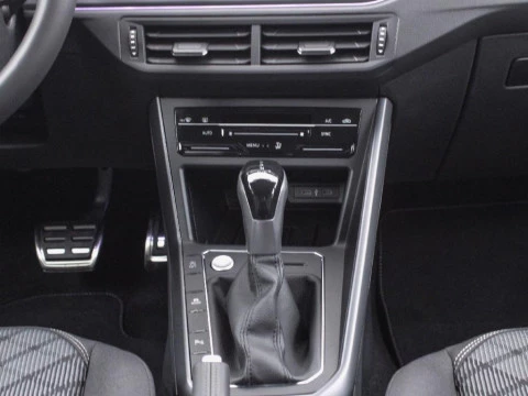 Volkswagen Taigo 1.0 TSI 85KW DSG R-LINE 116 5P