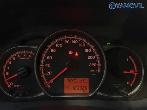 Toyota Yaris 100 Active 73 kW (99 CV)