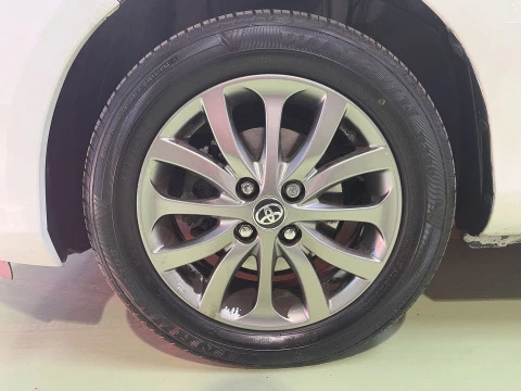 Toyota Yaris 100 Active 73 kW (99 CV)