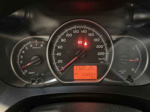 Toyota Yaris 100 Active 73 kW (99 CV)