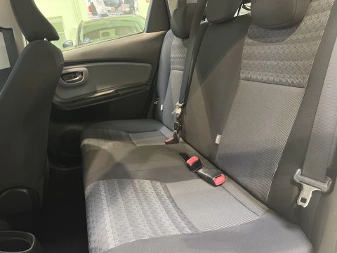 Toyota Yaris 100 Active 73 kW (99 CV)