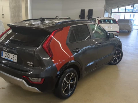 Kia Niro 1.6 GDi HEV 104kW (141CV) Drive