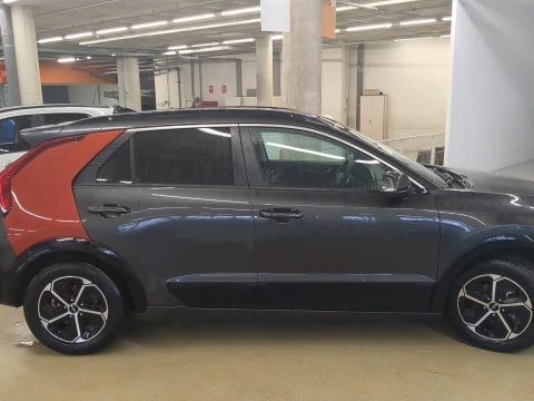 Kia Niro 1.6 GDi HEV 104kW (141CV) Drive