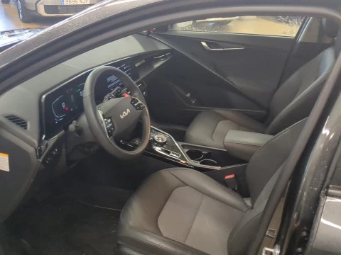 Kia Niro 1.6 GDi HEV 104kW (141CV) Drive