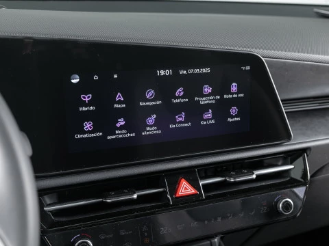 Kia Niro 1.6 GDi HEV 104kW (141CV) Drive