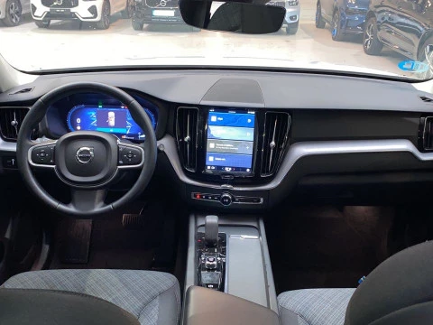 Volvo XC60 2.0 B4 D MOMENTUM AUTO 5P