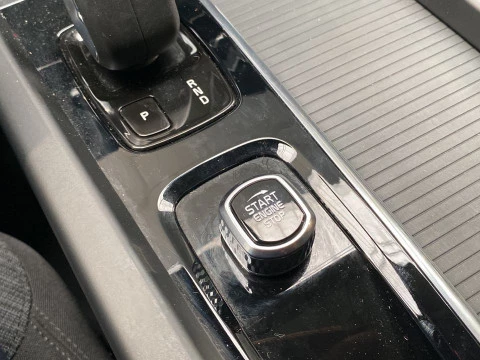 Volvo XC60 2.0 B4 D MOMENTUM AUTO 5P