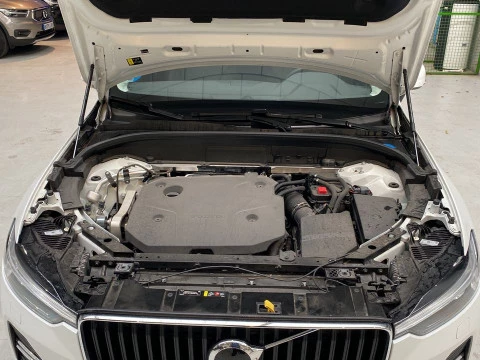 Volvo XC60 2.0 B4 D MOMENTUM AUTO 5P