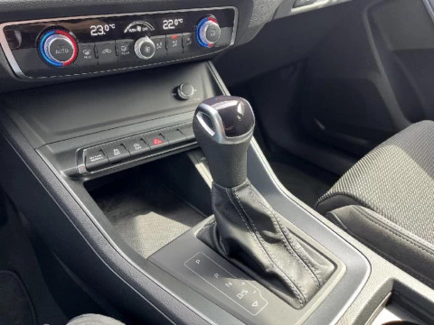 Audi Q3 BLACK LINE 2.0 35 TDI S TRONIC 150CV 5P