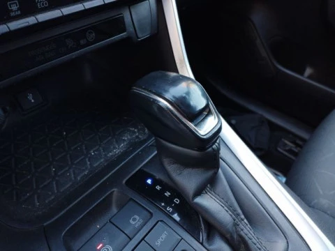 Toyota Rav4 2.5l 220H Business