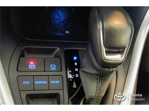 Toyota Rav4 2.5l 220H Style