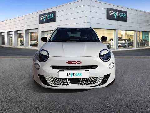 Fiat 600 600e RED 54kwh 115kw (156cv)