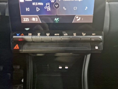 Renault Captur techno Eco-G 100cv (74 kW)