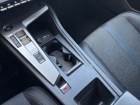 Peugeot 408 408 Allure HYBRID 145 eDCS6