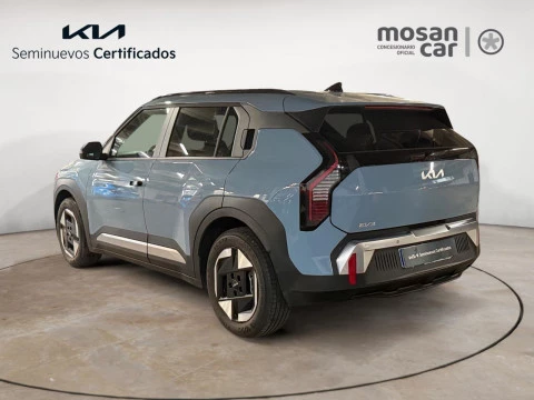 Kia EV3 Earth Long Range