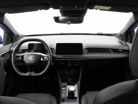 MG3 1.5 HEV LUXURY MY25 195 5P