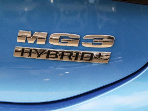 MG3 1.5 HEV LUXURY MY25 195 5P