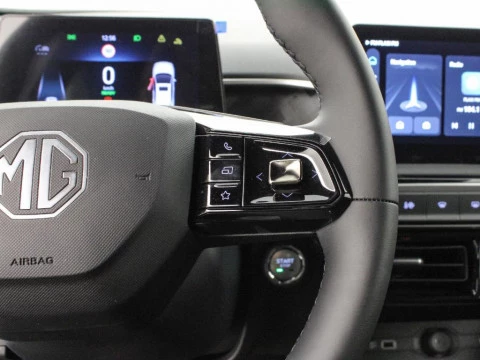 MG3 1.5 HEV LUXURY MY25 195 5P